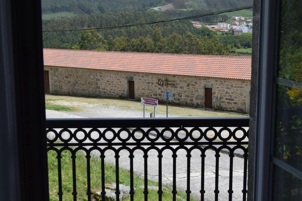 Pension De Moraime Екстериор снимка